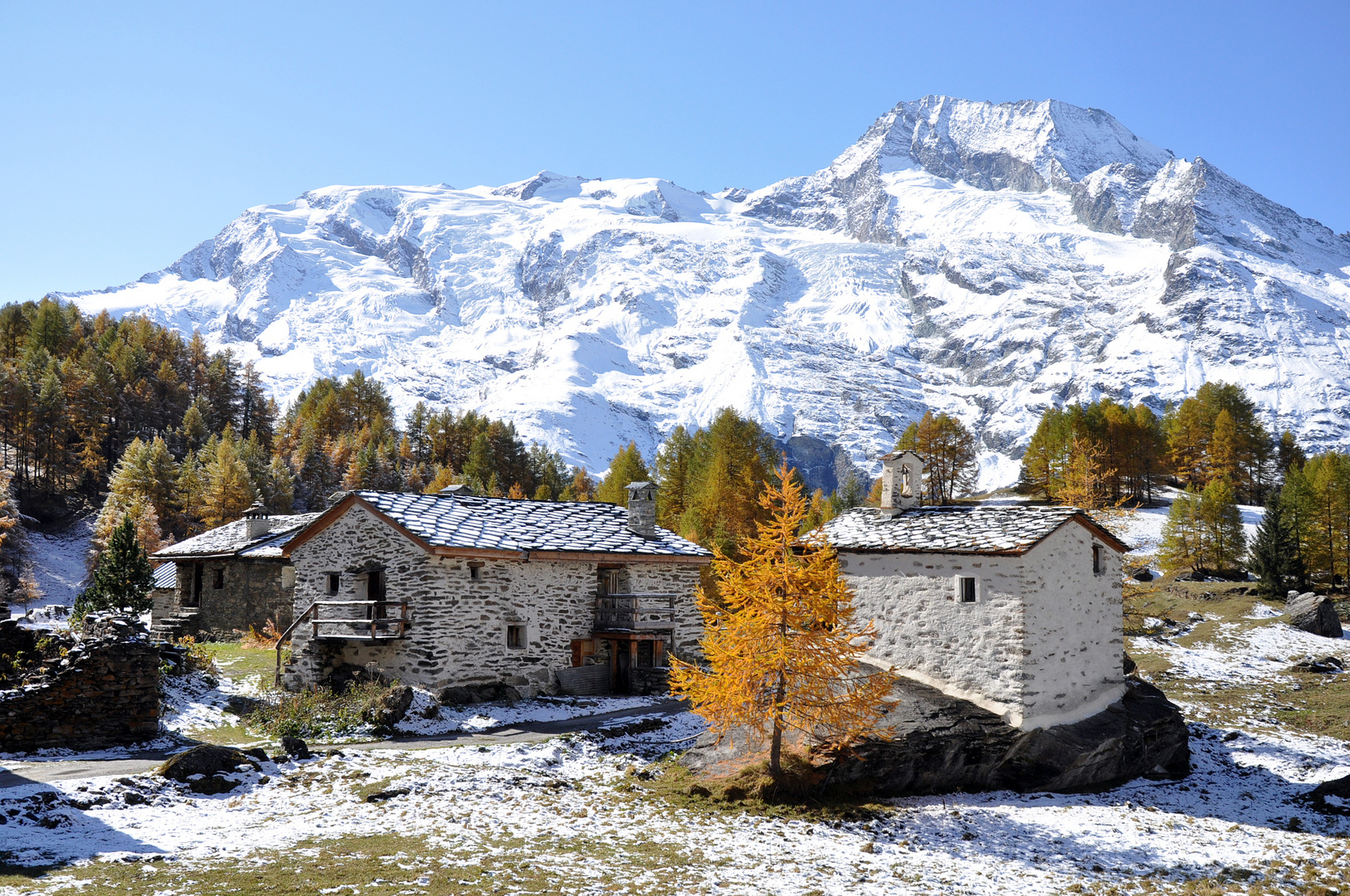 Petit village savoyard : Le Monal