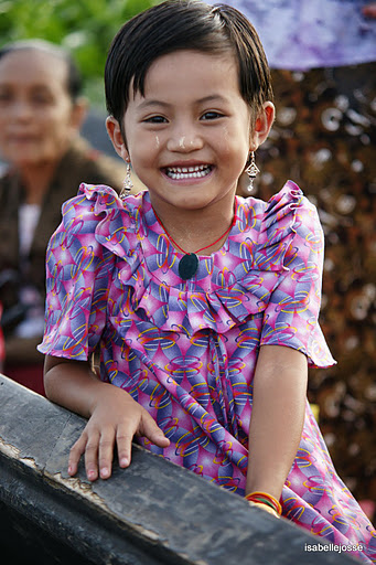 petite fille du lac Inle