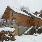 Petite maison sous la neige