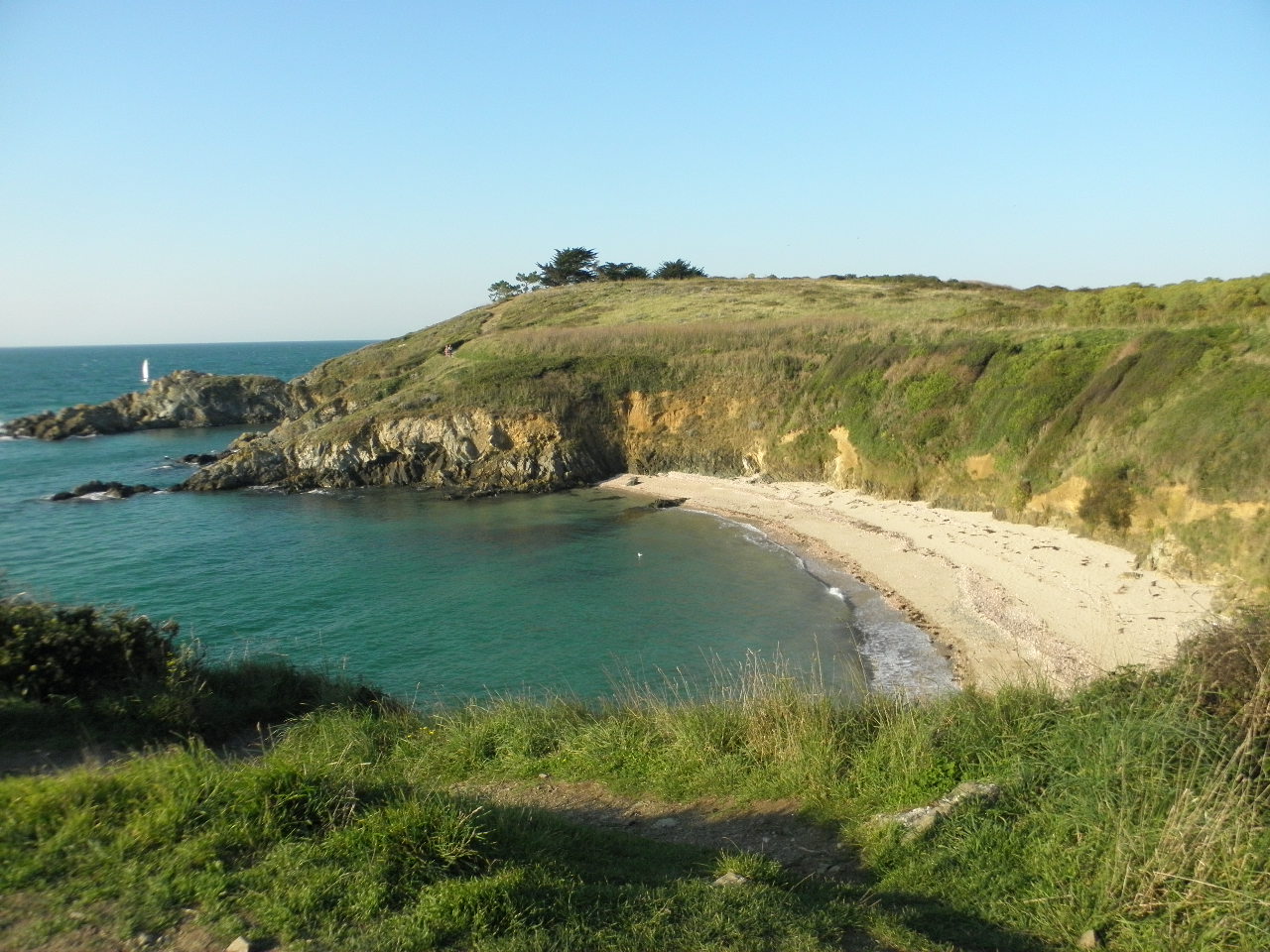 PETITE PLAGE PRES DU PORT DE DAHOUET