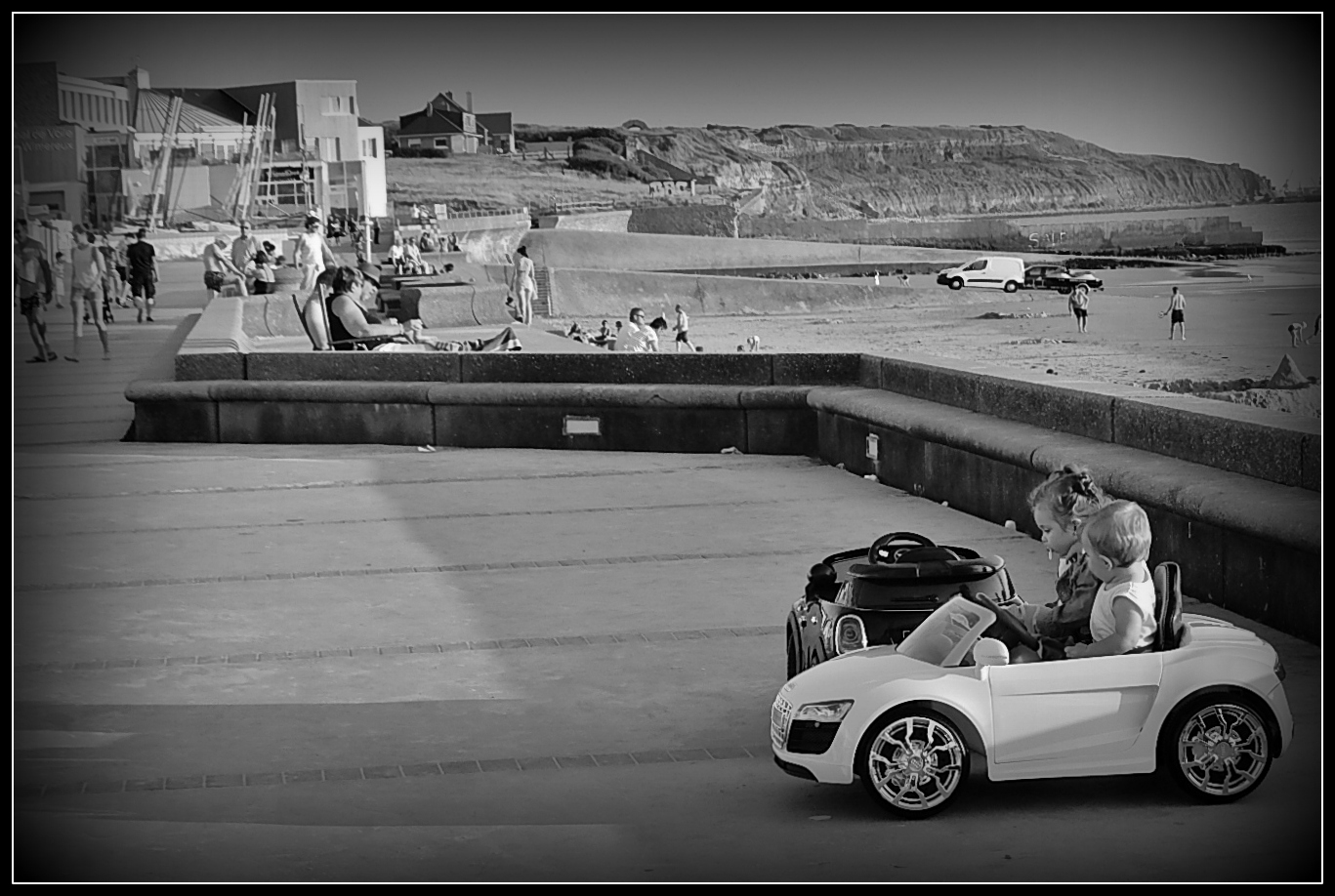 Petites voitures à la plage