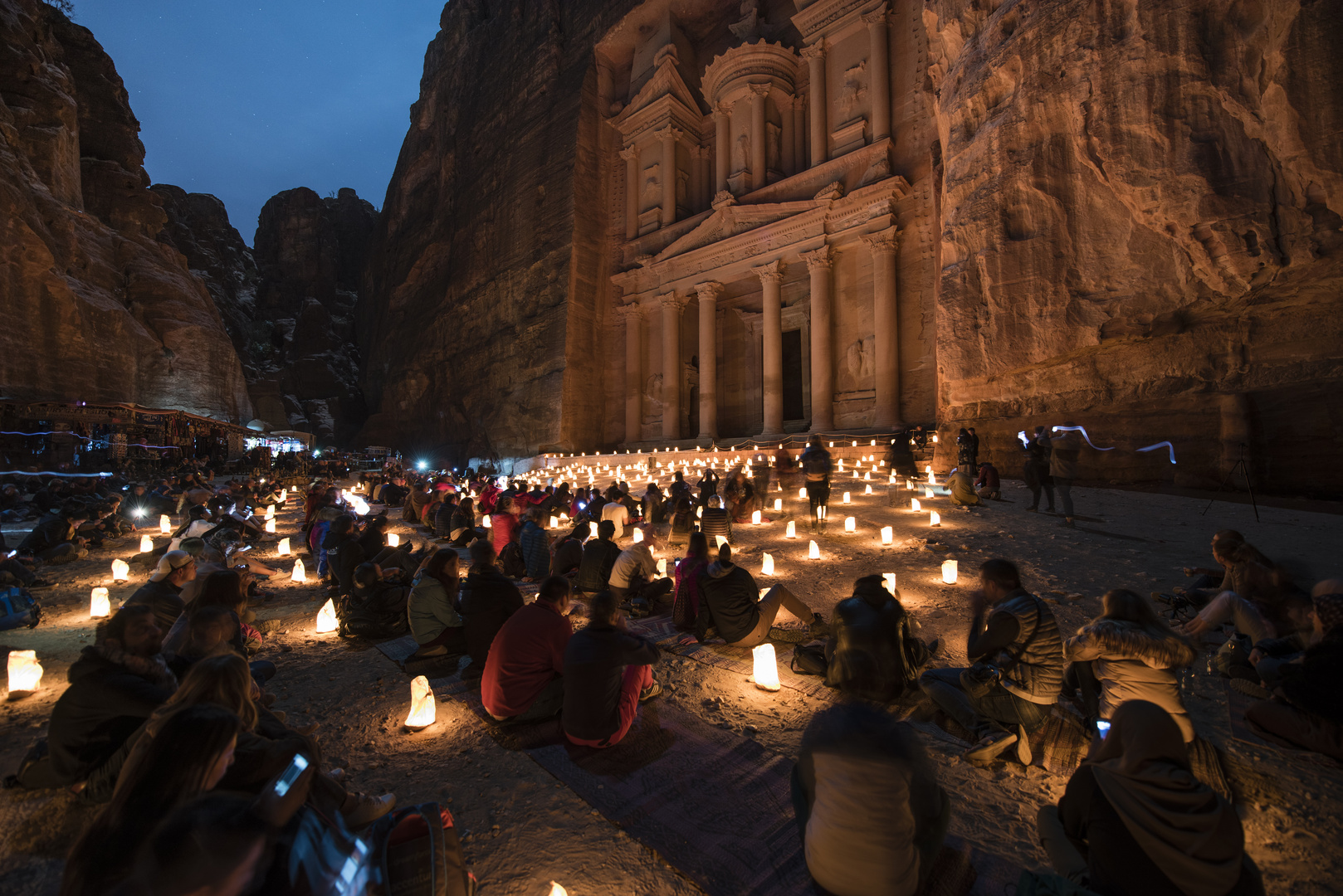 Petra bei Nacht