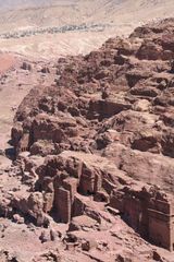 Petra: Oberhalb der Gräber