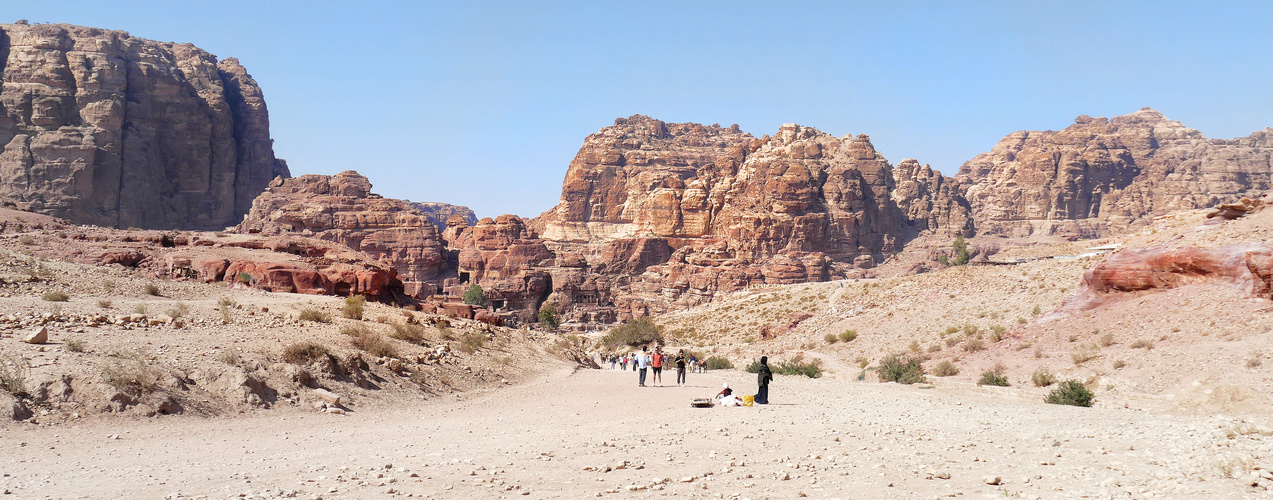 Petra  Pano