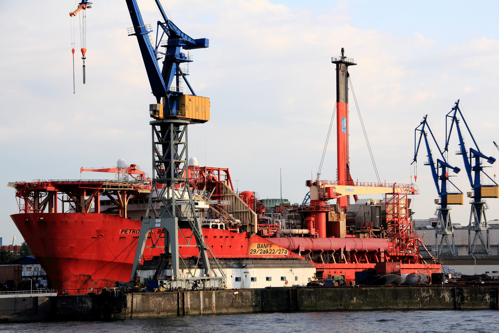 Petrojarl Banff im Trockendock von Blohm & Voss