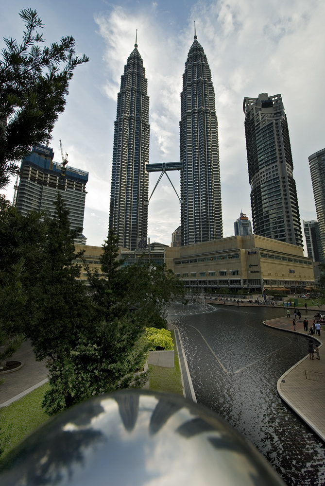 Petronas Towers - kleine Spiegelung