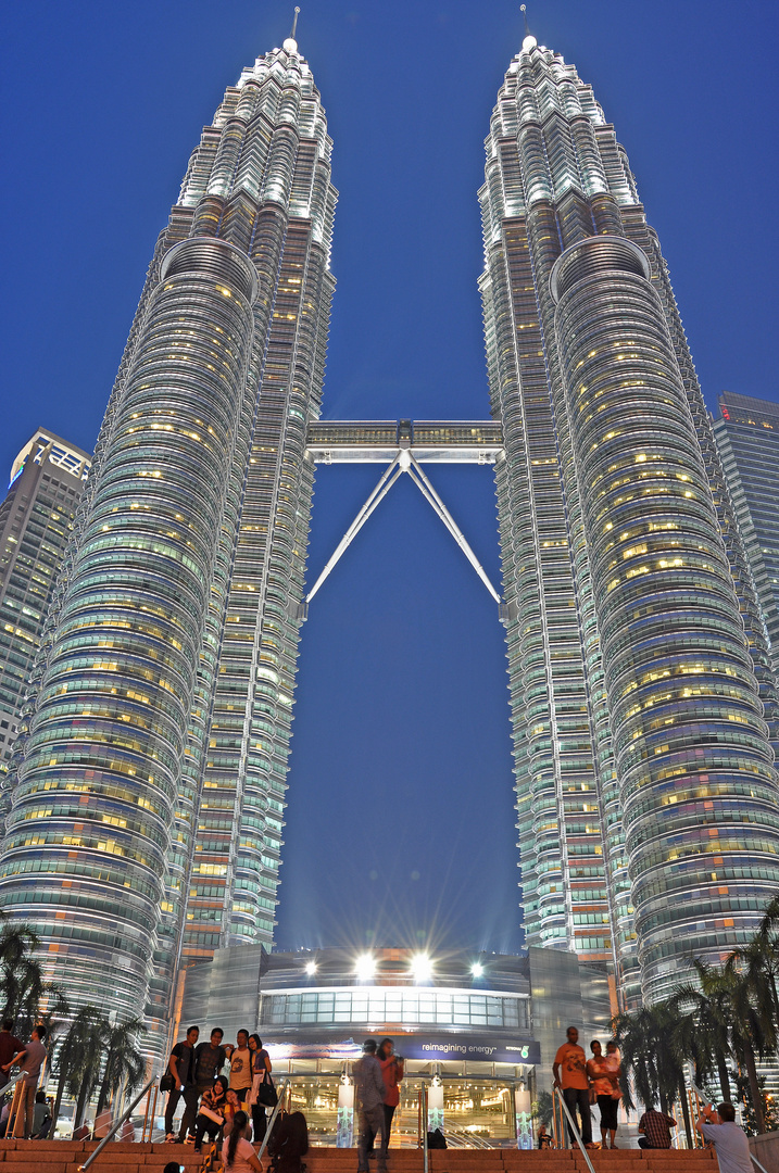 Petronas Twin Towers 1