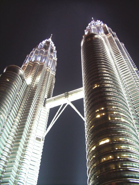 Petronastower in KL bei Nacht