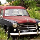 Peugeot 403, noch immer im Dienst!