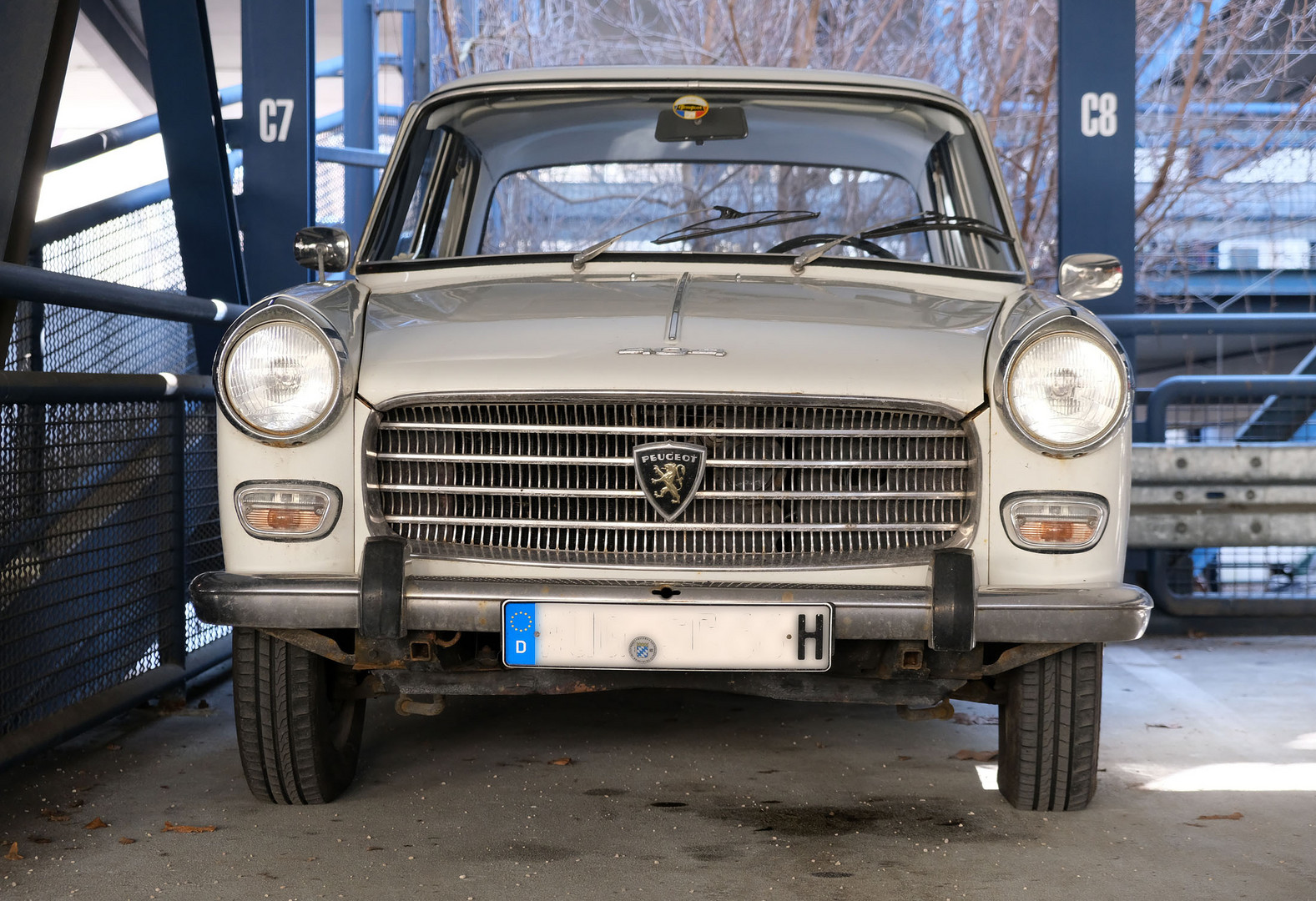 Peugeot 404