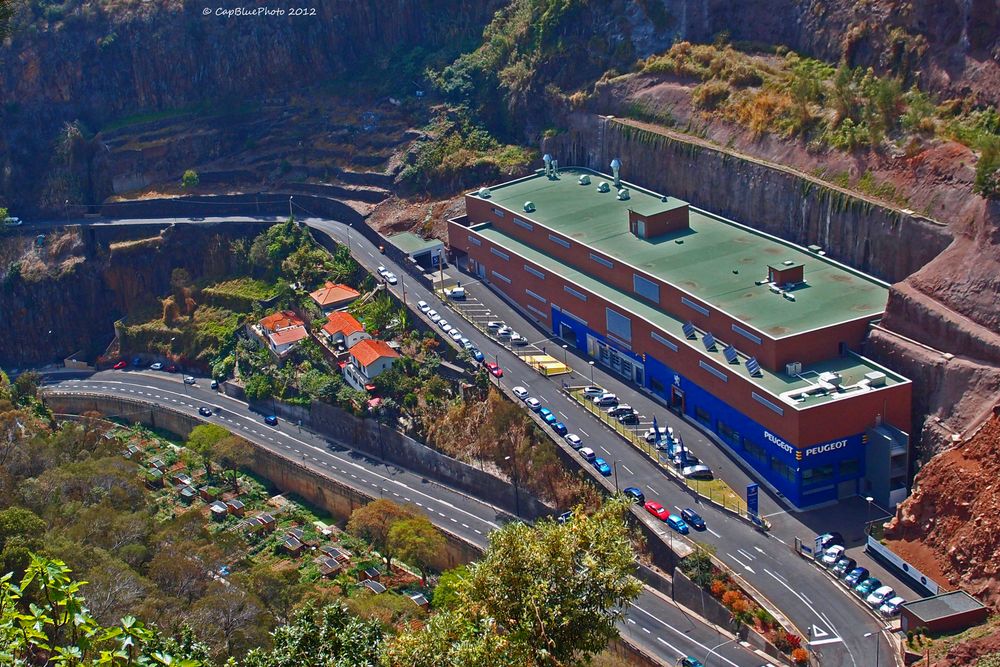 Peugeot Autohaus auf Madeira