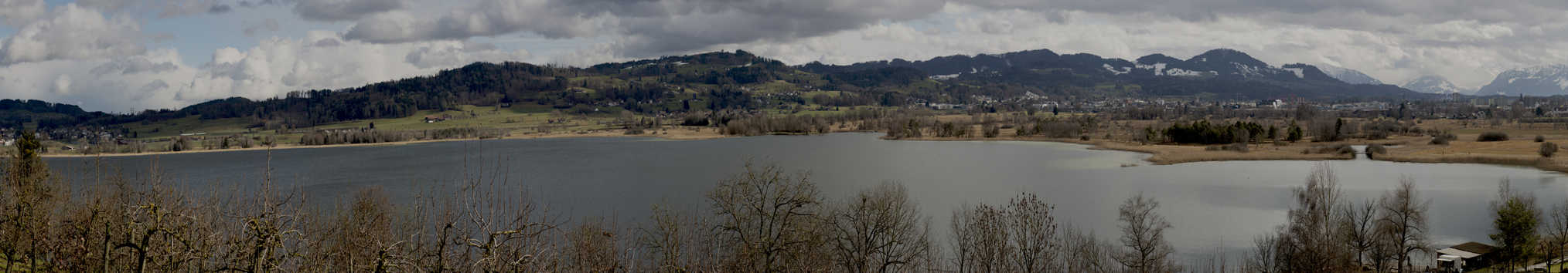 PFÄFFIKERSEE KT. ZÜRICH VON SEEGRÄBEN GESEHEN