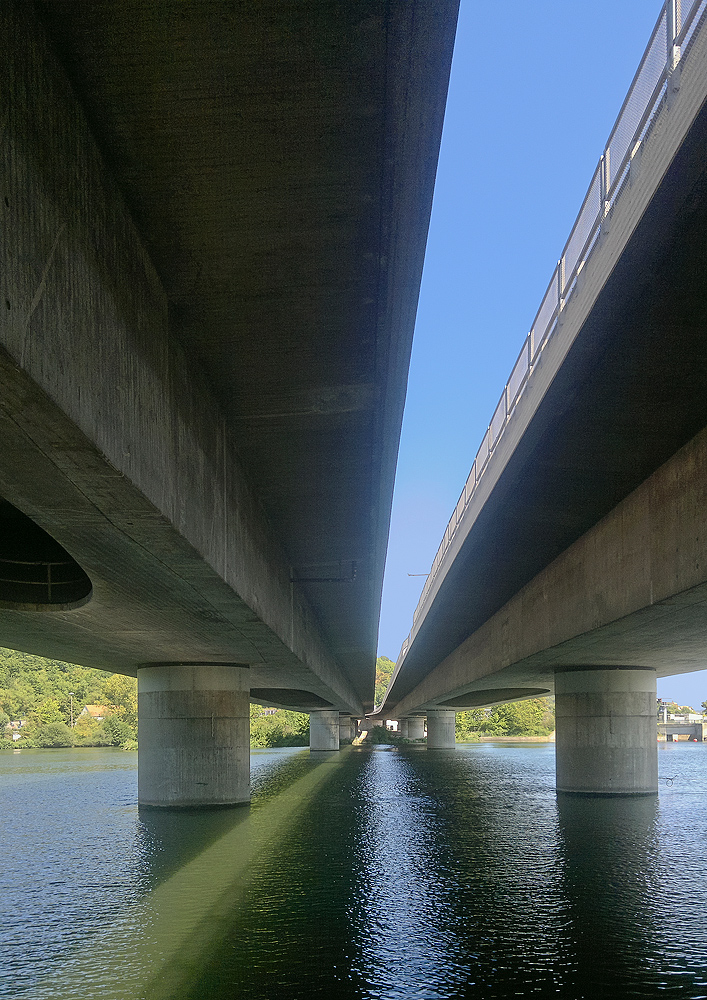 Pfaffensteiner Brücke, Regensburg, Farbversion