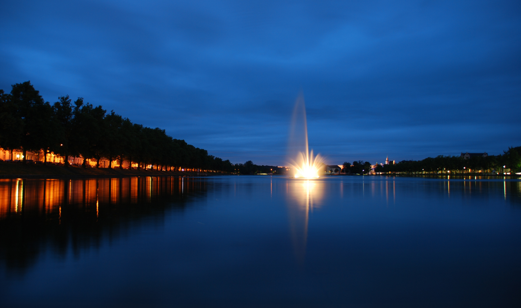 Pfaffenteich Schwerin bei Nacht