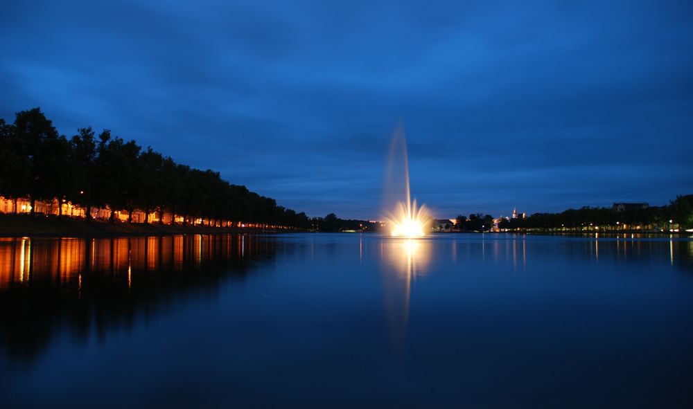 Pfaffenteich Schwerin bei Nacht