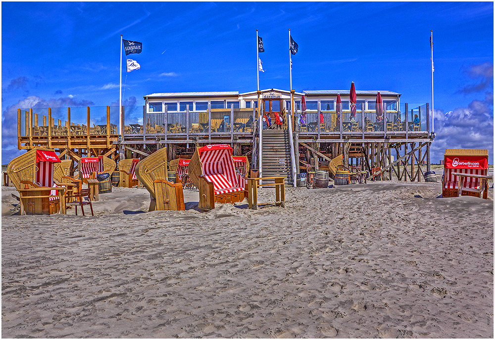 Pfahlbauten am Strand