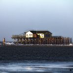 Pfahlbauten in St. Peter-Ording-HDR