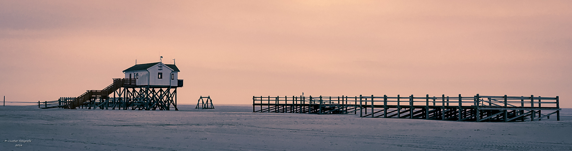 Pfahlbauten St Peter Ording