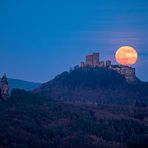 Pfalz - Hartung über der Kaiserburg