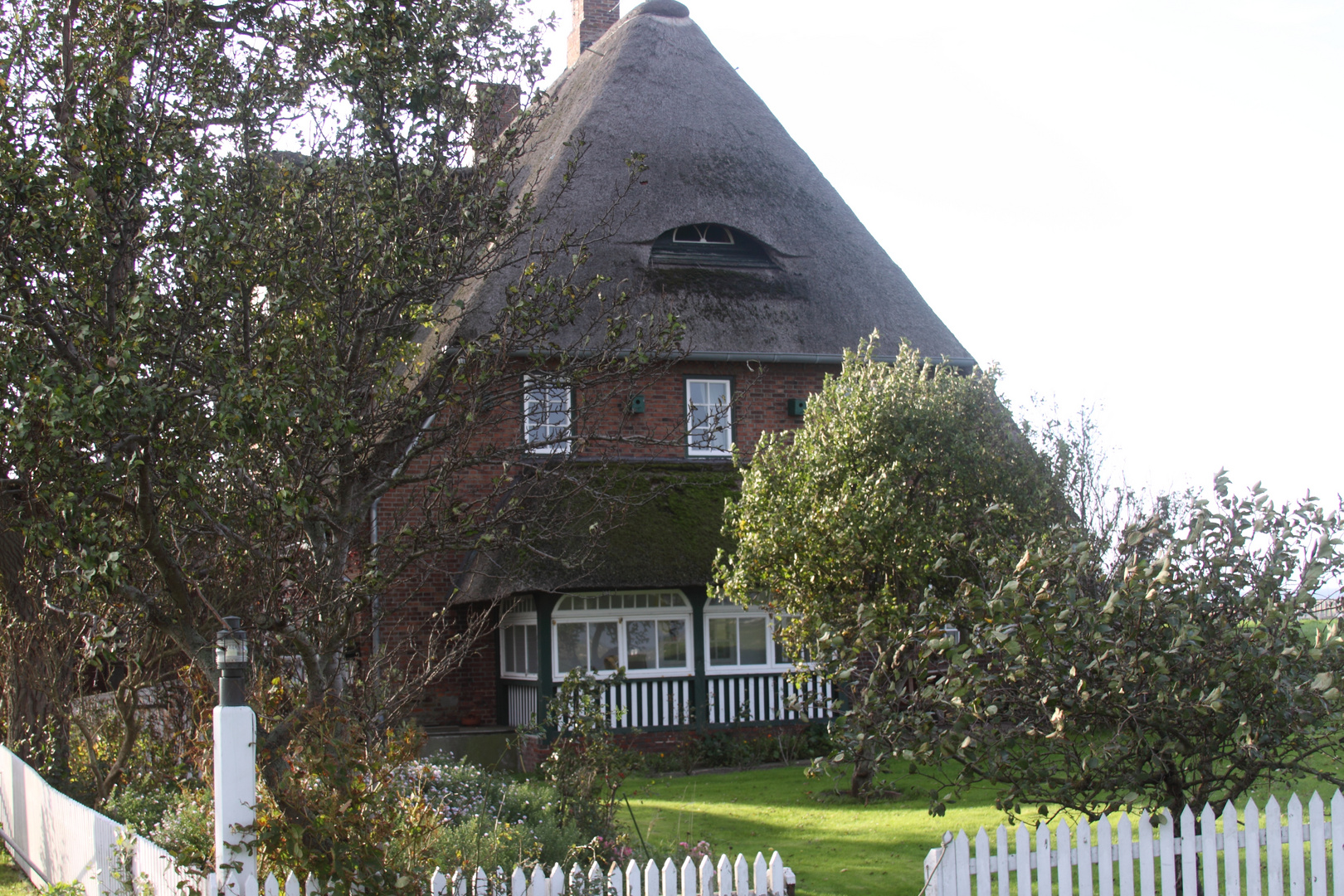 Pfarrhaus Evang. luth. Kirche Sankt Johannis - Hallig Hooge - Kirchwarft