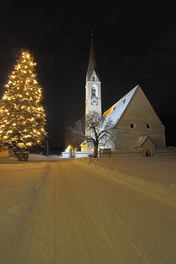 Pfarrkirche St. Nikolaus - in Elbigenalp