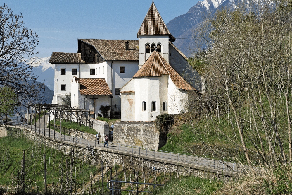 Pfarrkirche St. Peter in Dorf Tirol bei Meran 