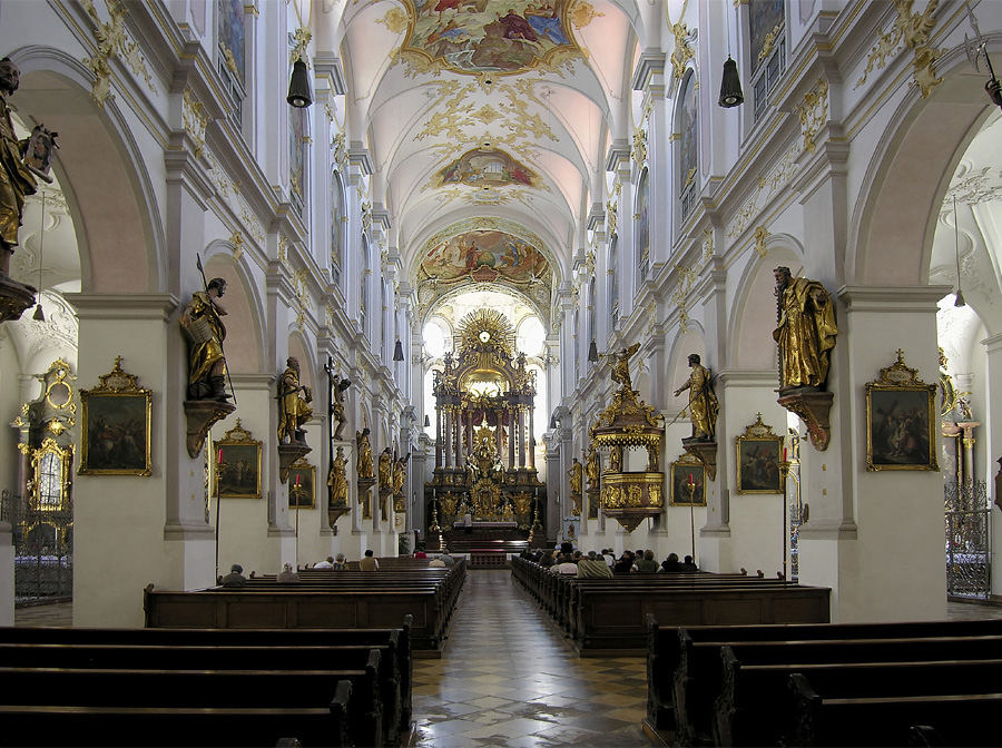 Pfarrkirche St. Peter in München