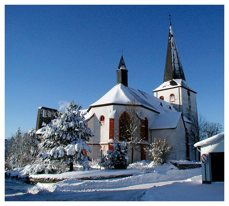 Pfarrkirche St. Peter und Paul in Auw bei Prüm, Eifel