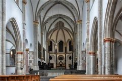 Pfarrkirche St. Severin ist eine der zwölf romanischen Basiliken Kölns 