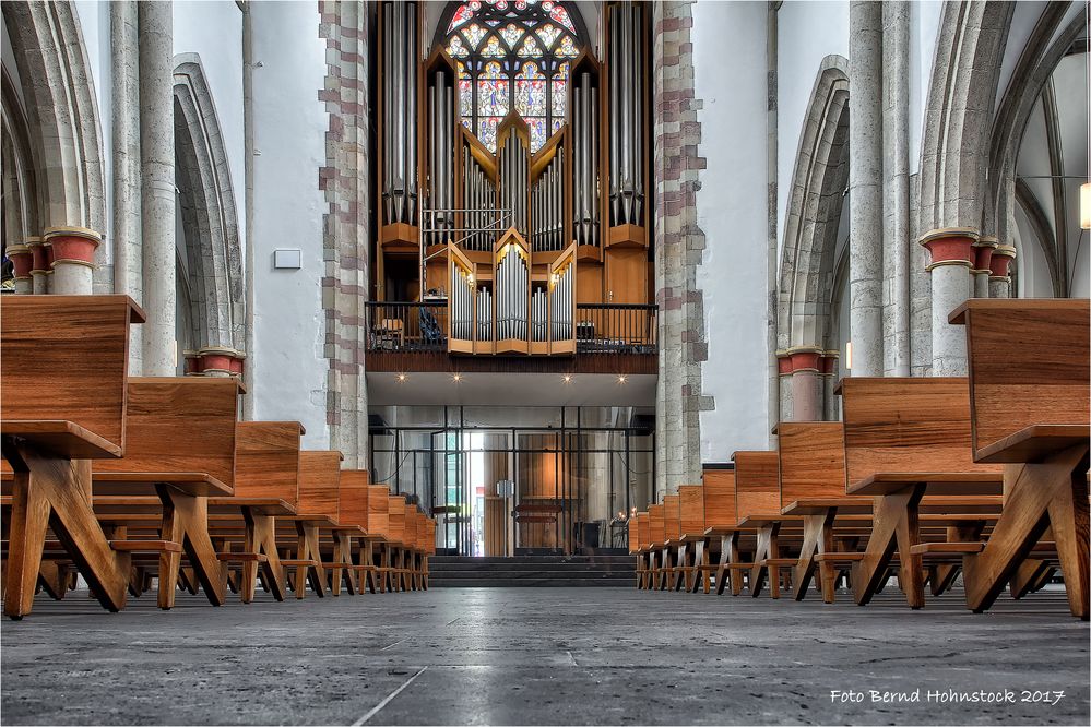 Pfarrkirche St. Severin ist eine der zwölf romanischen Basiliken Kölns 