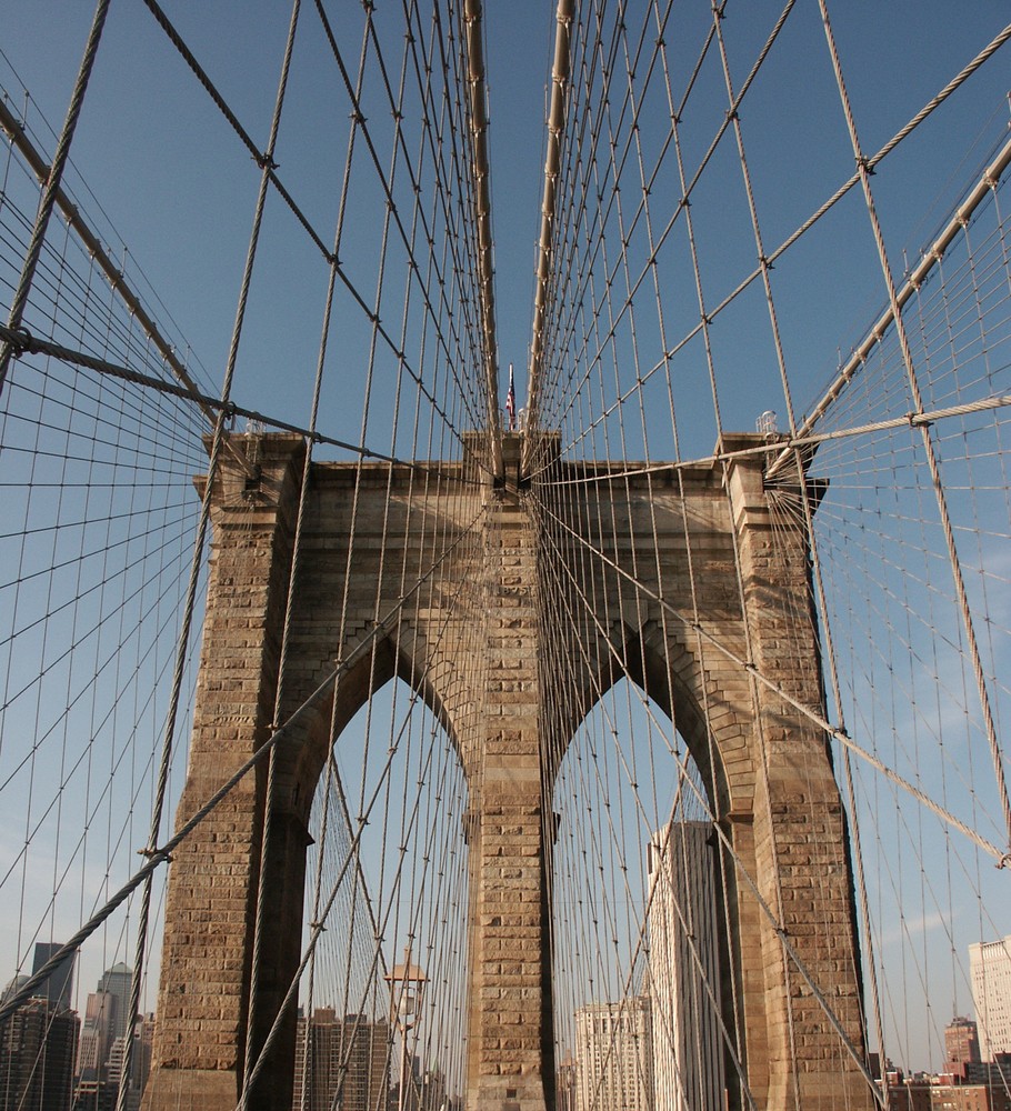 Pfeiler der Brooklyn Bridge in New York