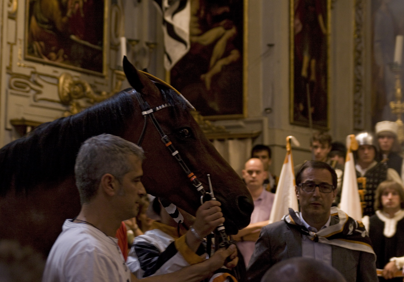 Pferd in der Kirche