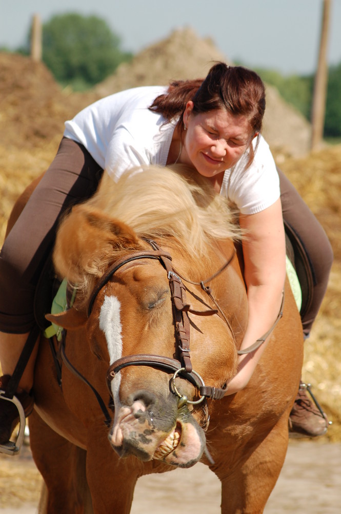 Pferd und Reiterin