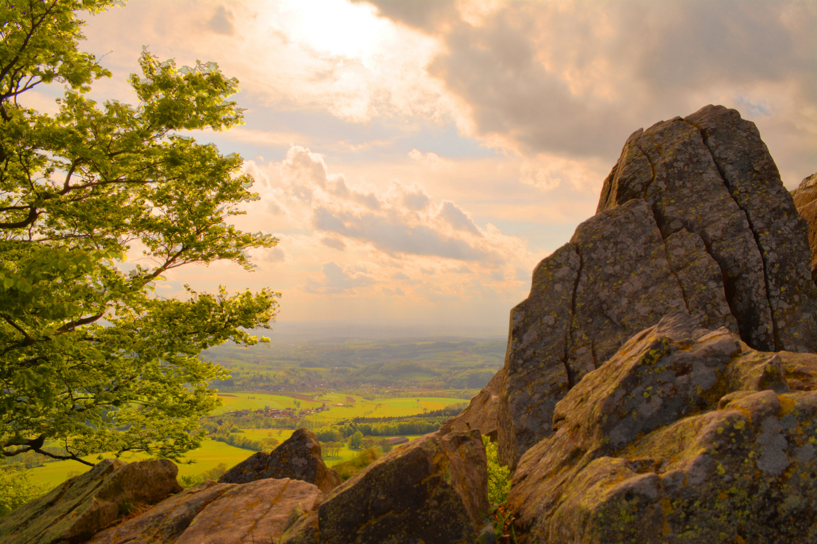 Pferdskopf Rhön bei früher Abendsonne