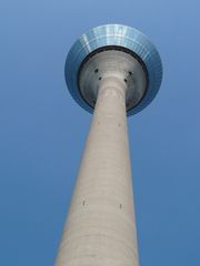 Pfingsten am Rheinturm