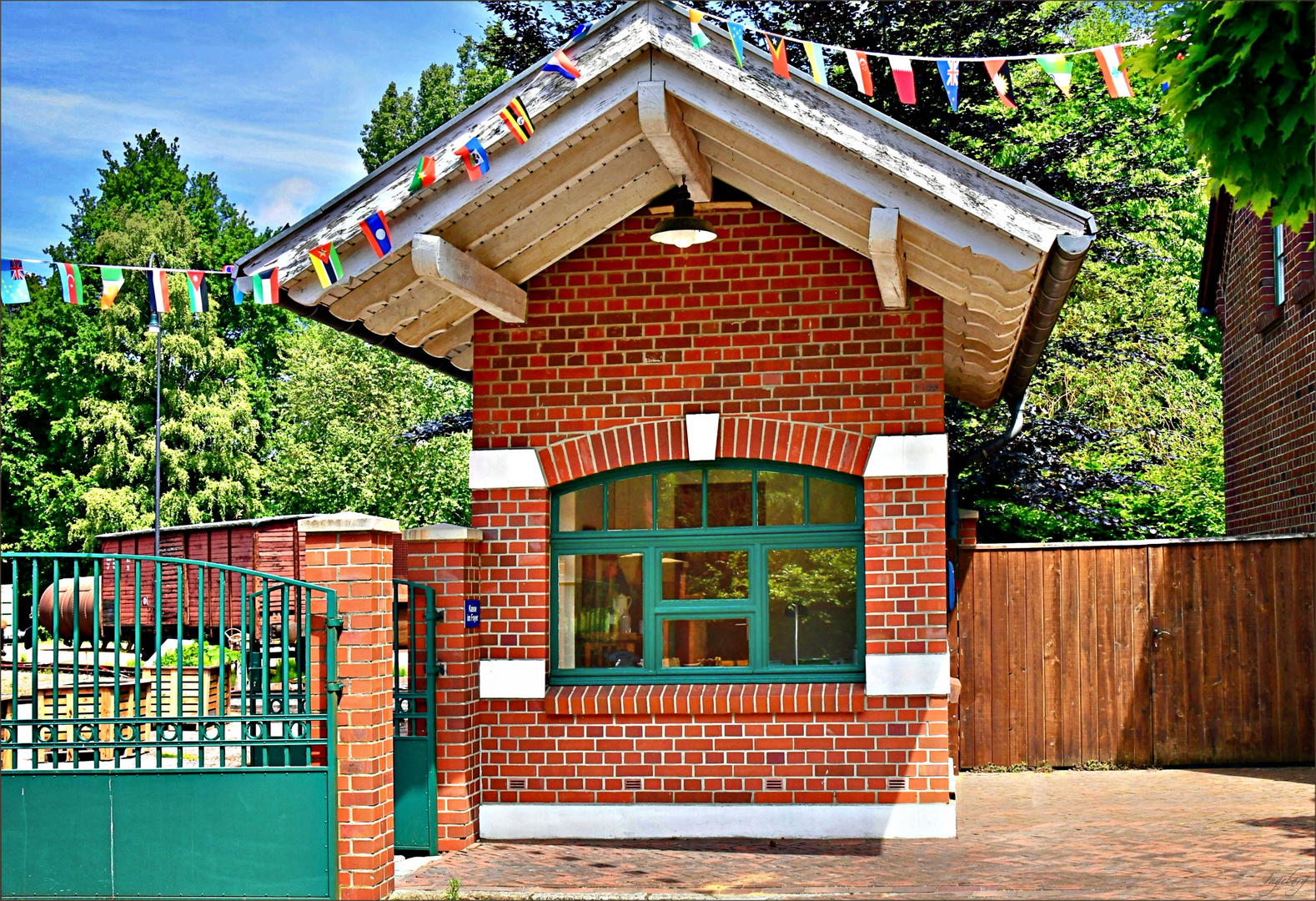 = Pförtnerhäuschen = Foto & Bild | outdoor, architektur ...