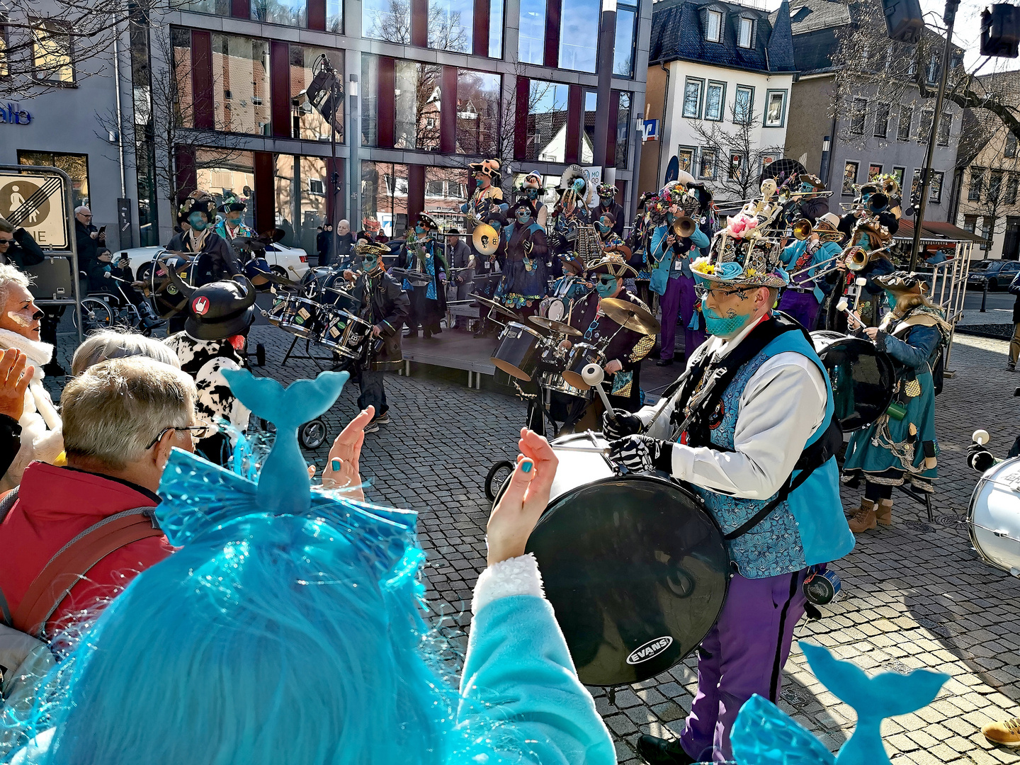 P_Guggen blau p30-IMG_20230211_172658