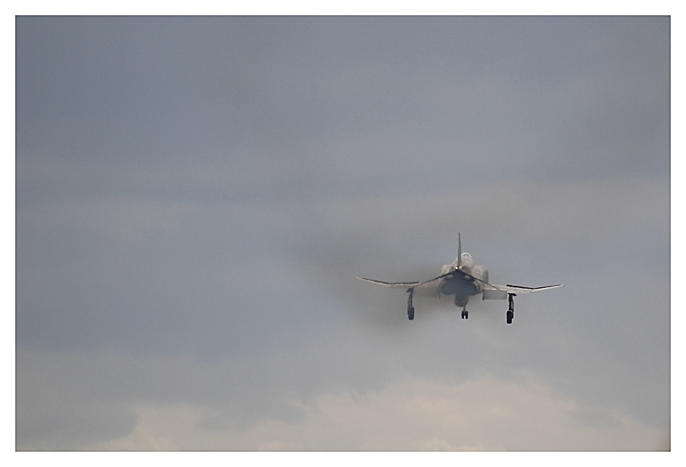 Phantom über den Wolken