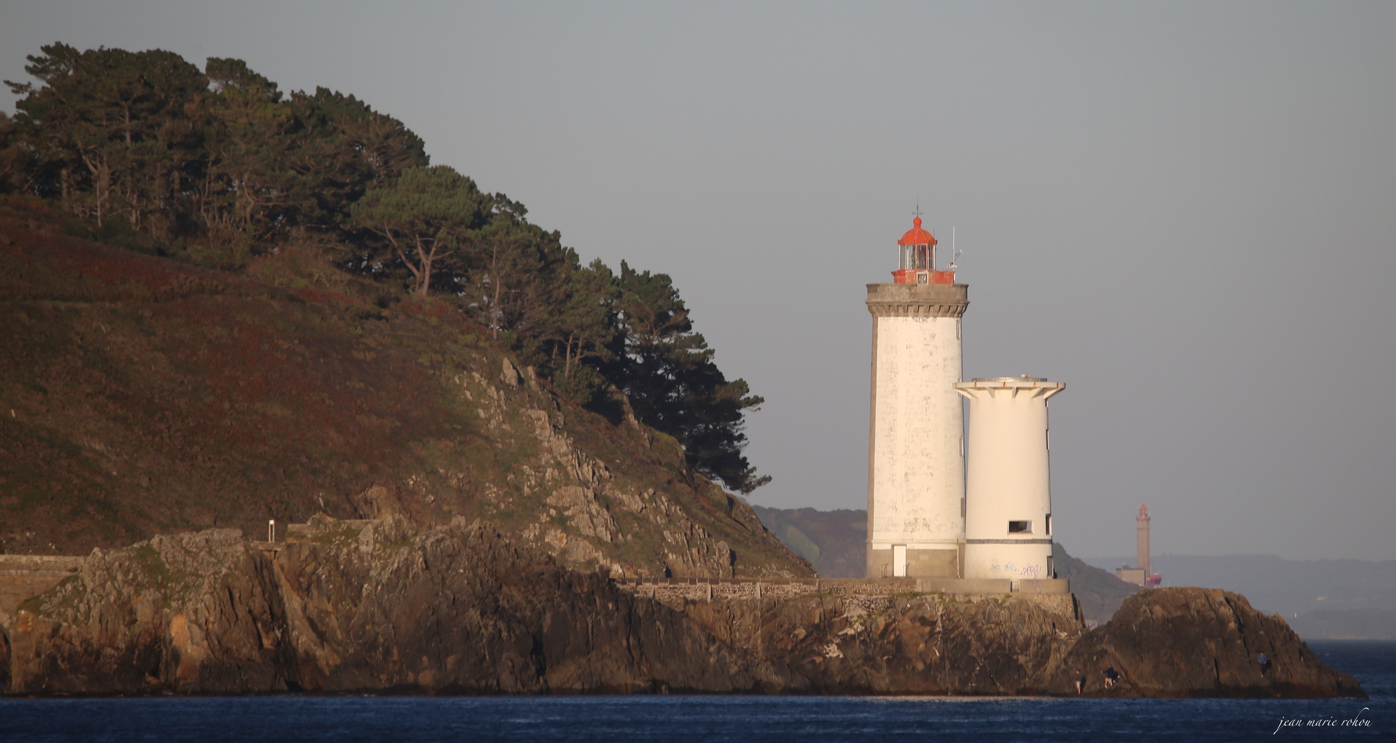 Phare du Minou et au fond celui Ste Anne du Portzig