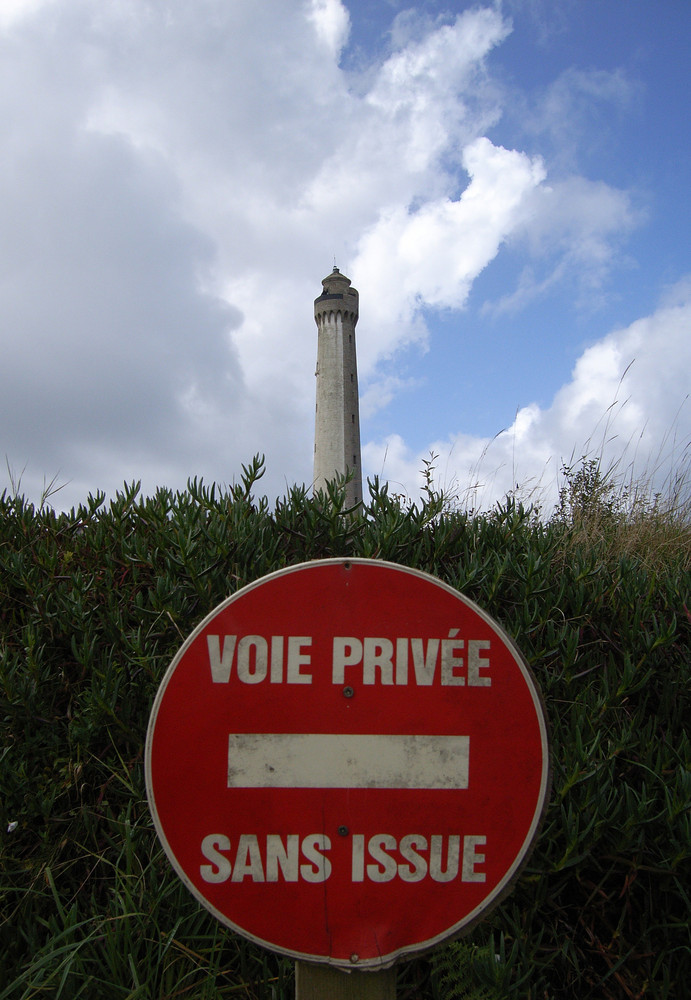 phare interdit