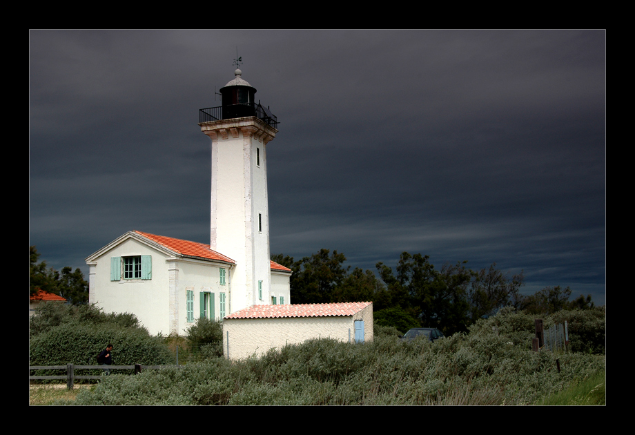 ...Phare La Gacholle...