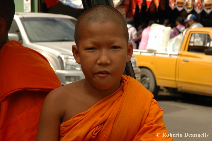 Phetchaburi - monaco Buddhista