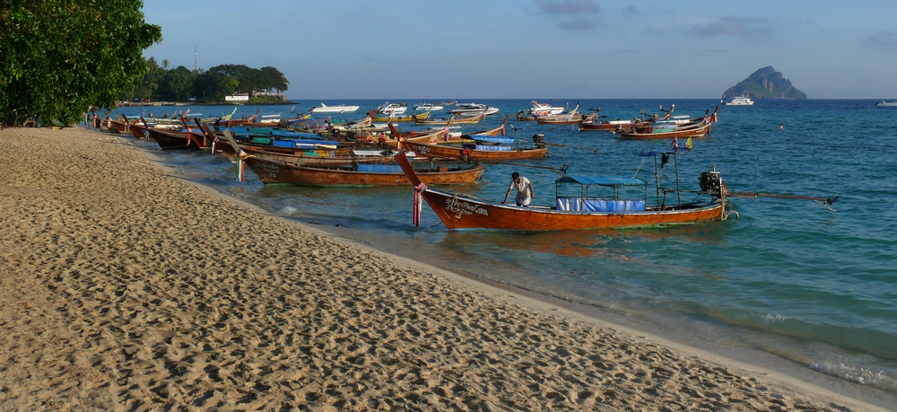 ...phi phi island...2