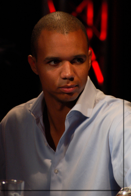 Phil Ivey (Full Tilt Poker PRO)