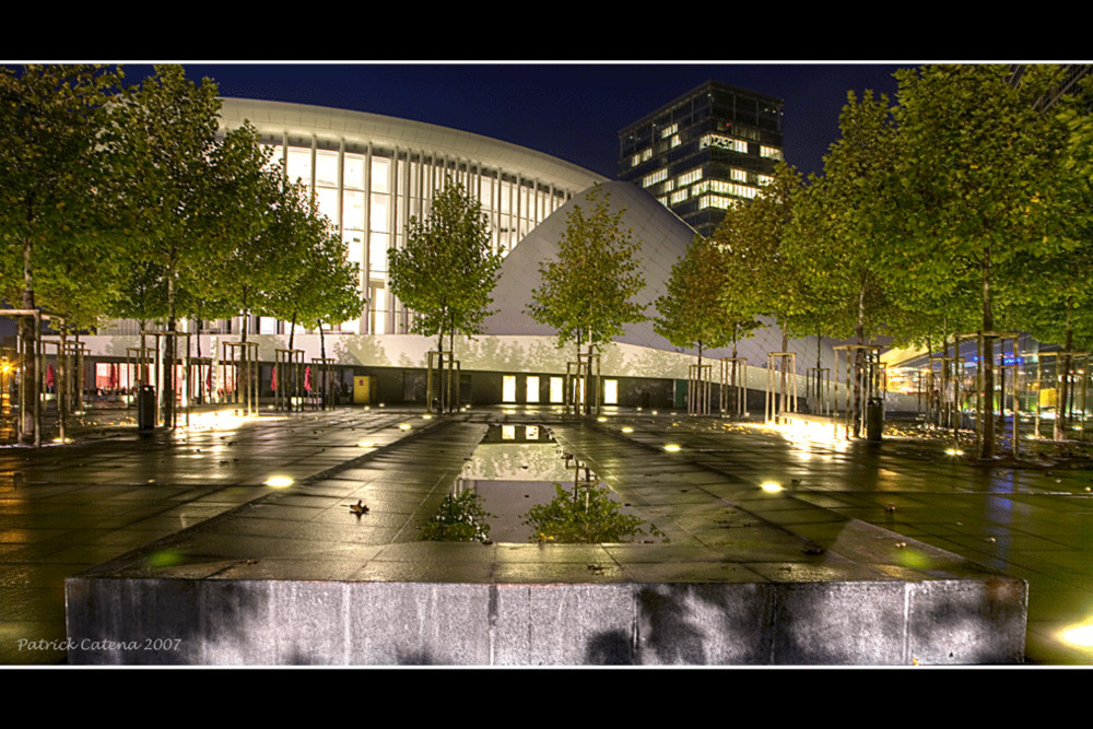 Philharmonie by night