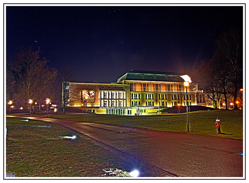 Philharmonie Essen bei Nacht