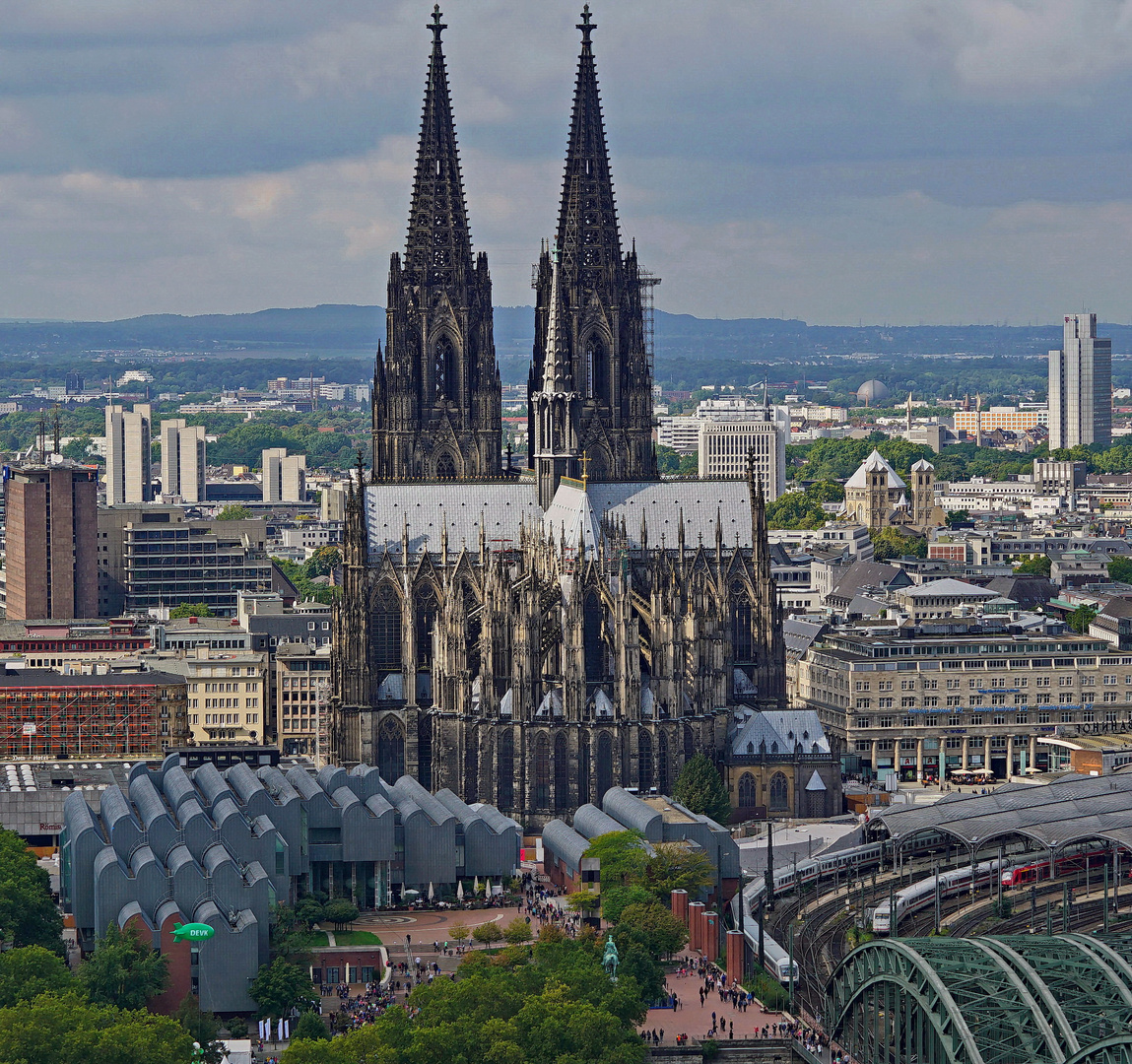 Philharmonie und Kölner Dom