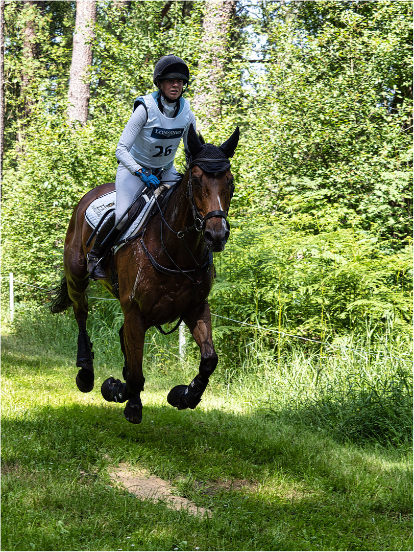 Philippa Cross (GBR) mit Scoop de Ferbet