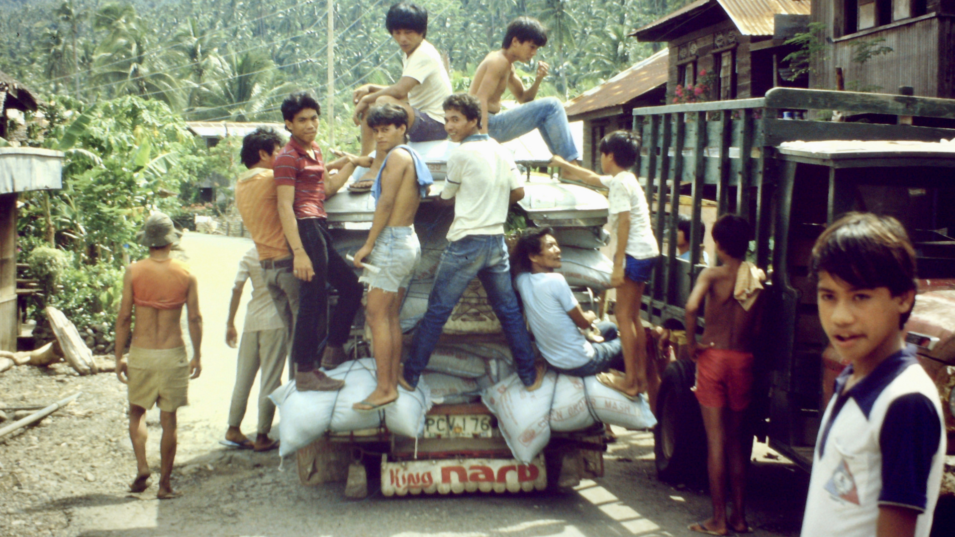 Philippinen (1984), Camiguin Island