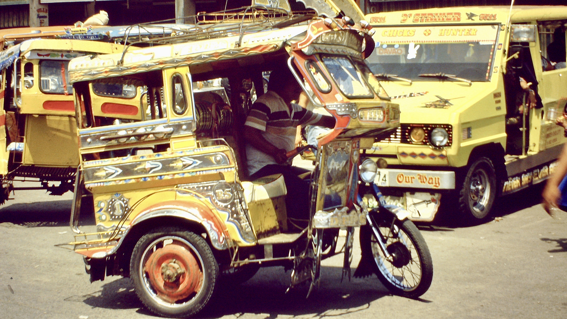 Philippinen (1984), Tricycle